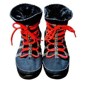 NWOT Nike 5.5Y Black Boy's Insulated Water Resistant Rain Boots Shoes 5.5 5 1/2